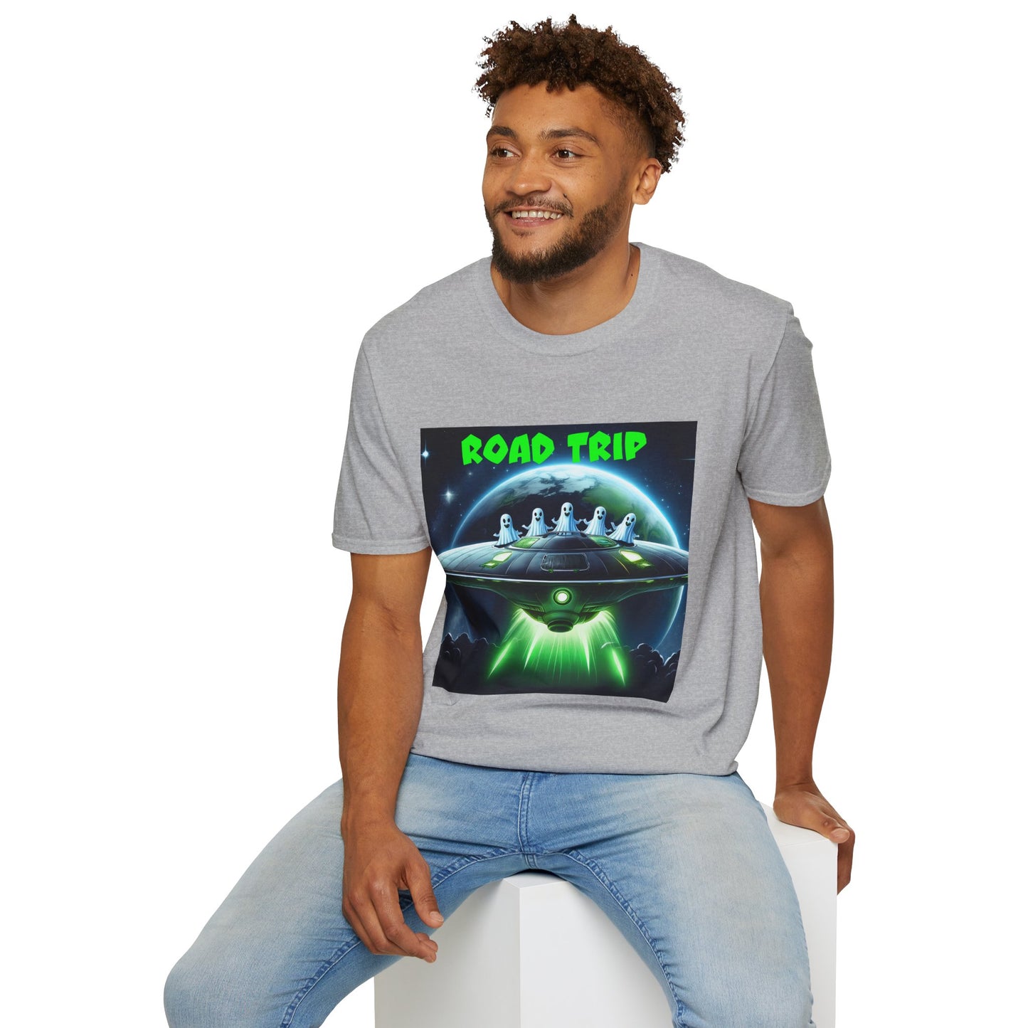 Retro Road Trip Alien T-Shirt | Unisex Graphic Tee, Space Adventure Shirt, Gift for Travelers, Cool Summer Tee, Road Trip Essentials