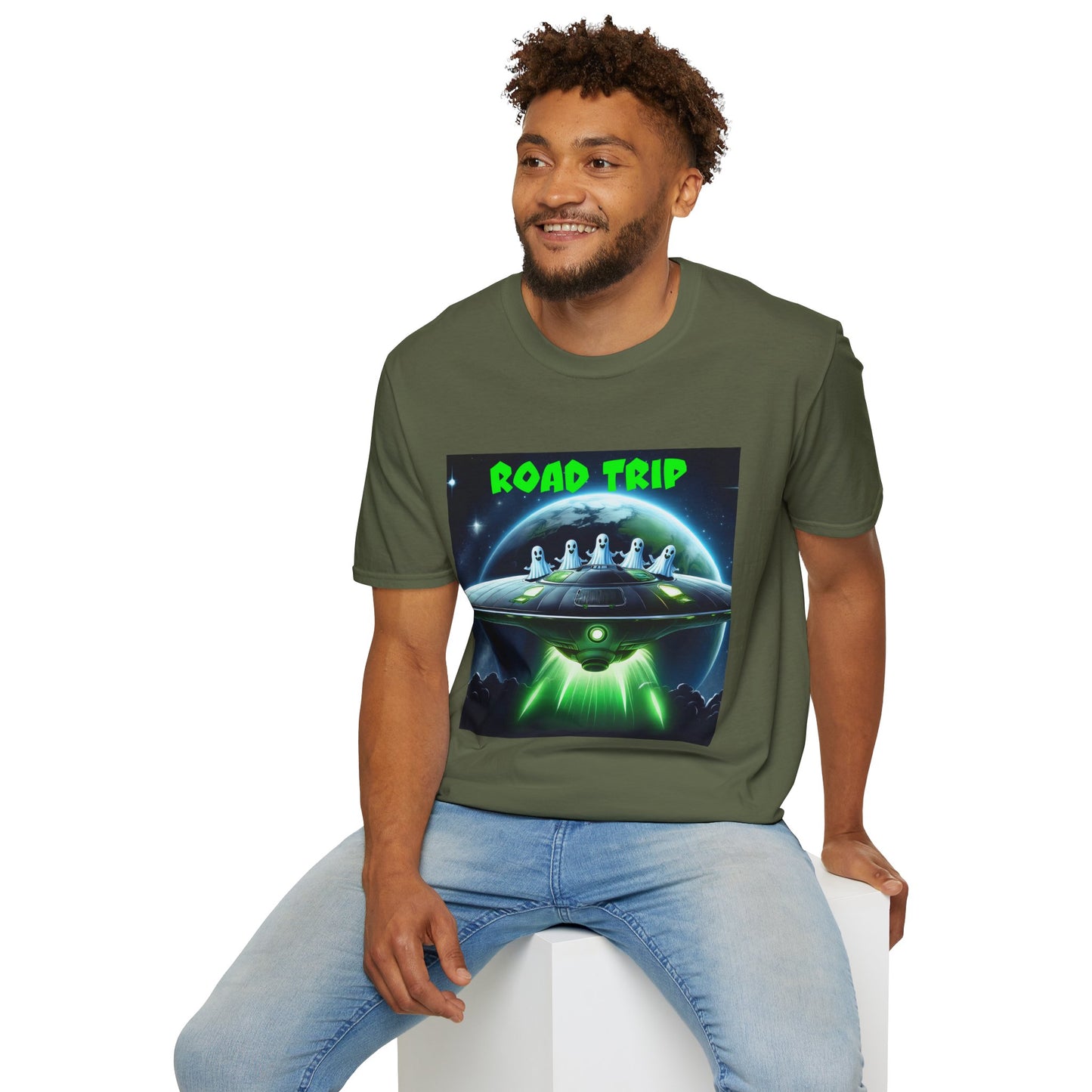 Retro Road Trip Alien T-Shirt | Unisex Graphic Tee, Space Adventure Shirt, Gift for Travelers, Cool Summer Tee, Road Trip Essentials