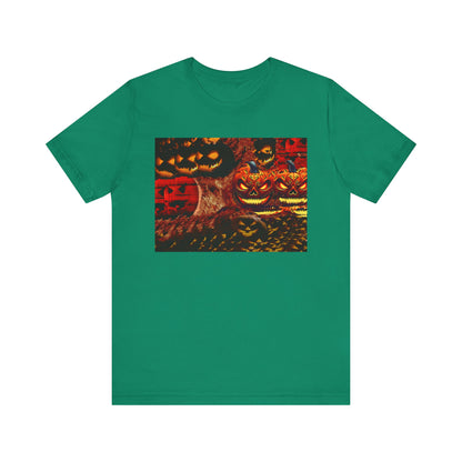 Halloween Distorted Pumpkin Graphic Tee, Unisex T-Shirt for Autumn, Spooky Season Top, Halloween Costume Idea, Men's & Women's Casual Wear
