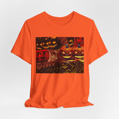 Halloween Distorted Pumpkin Graphic Tee, Unisex T-Shirt for Autumn, Spooky Season Top, Halloween Costume Idea, Men's & Women's Casual Wear
