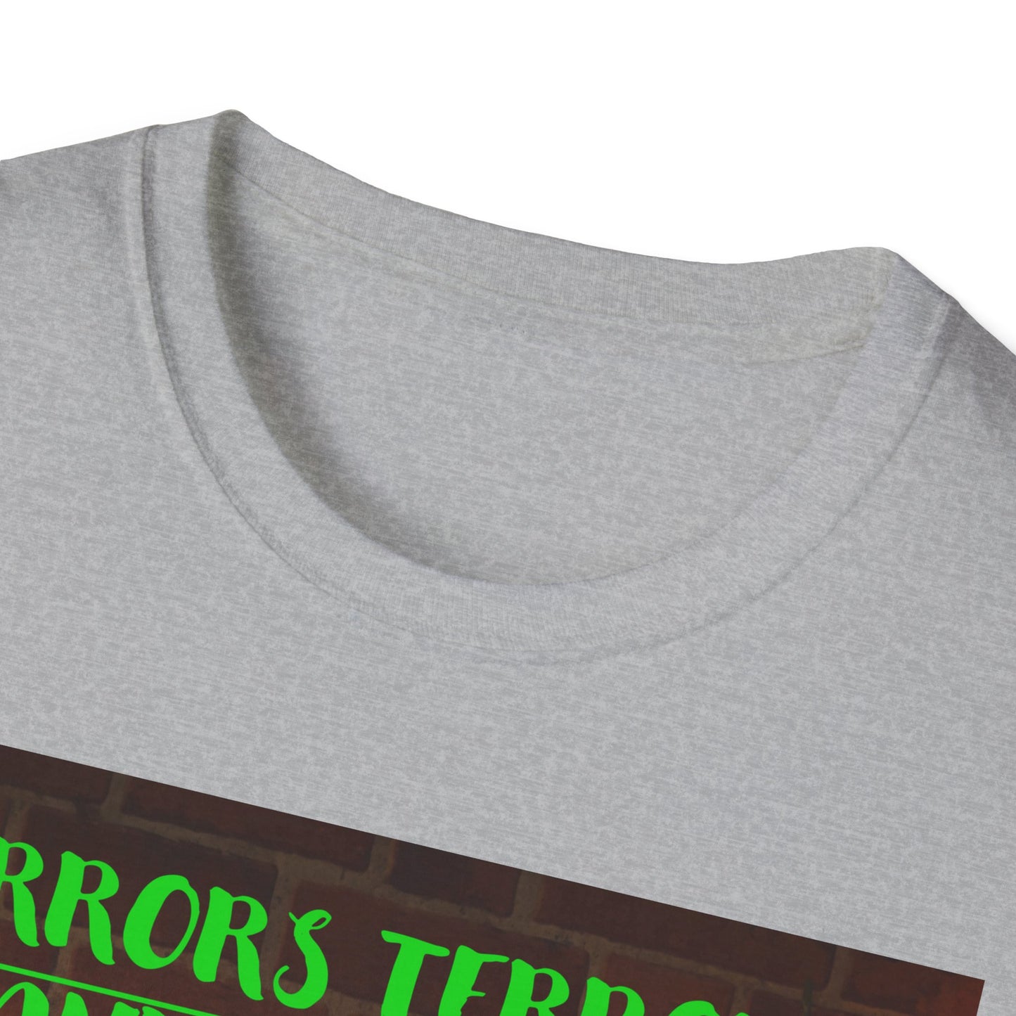 Halloween T-Shirt with Scary Pumpkins and string lights - Horror, Terrors and Scares Oh No