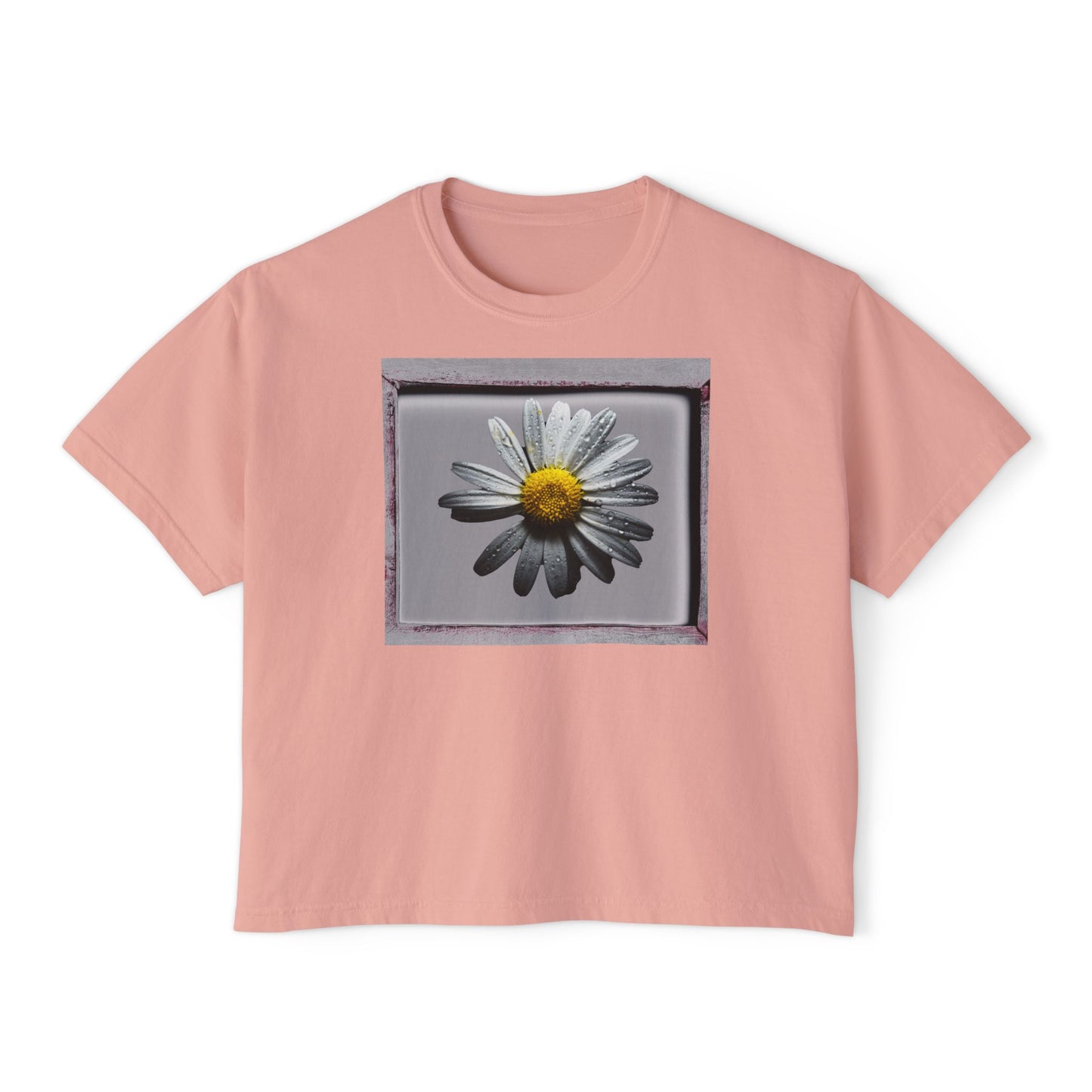 Daisy Floral Women's Boxy Tee, Relaxed Summer Top, Casual Wear, Gift for Her, Spring Fashion, Feminine Style