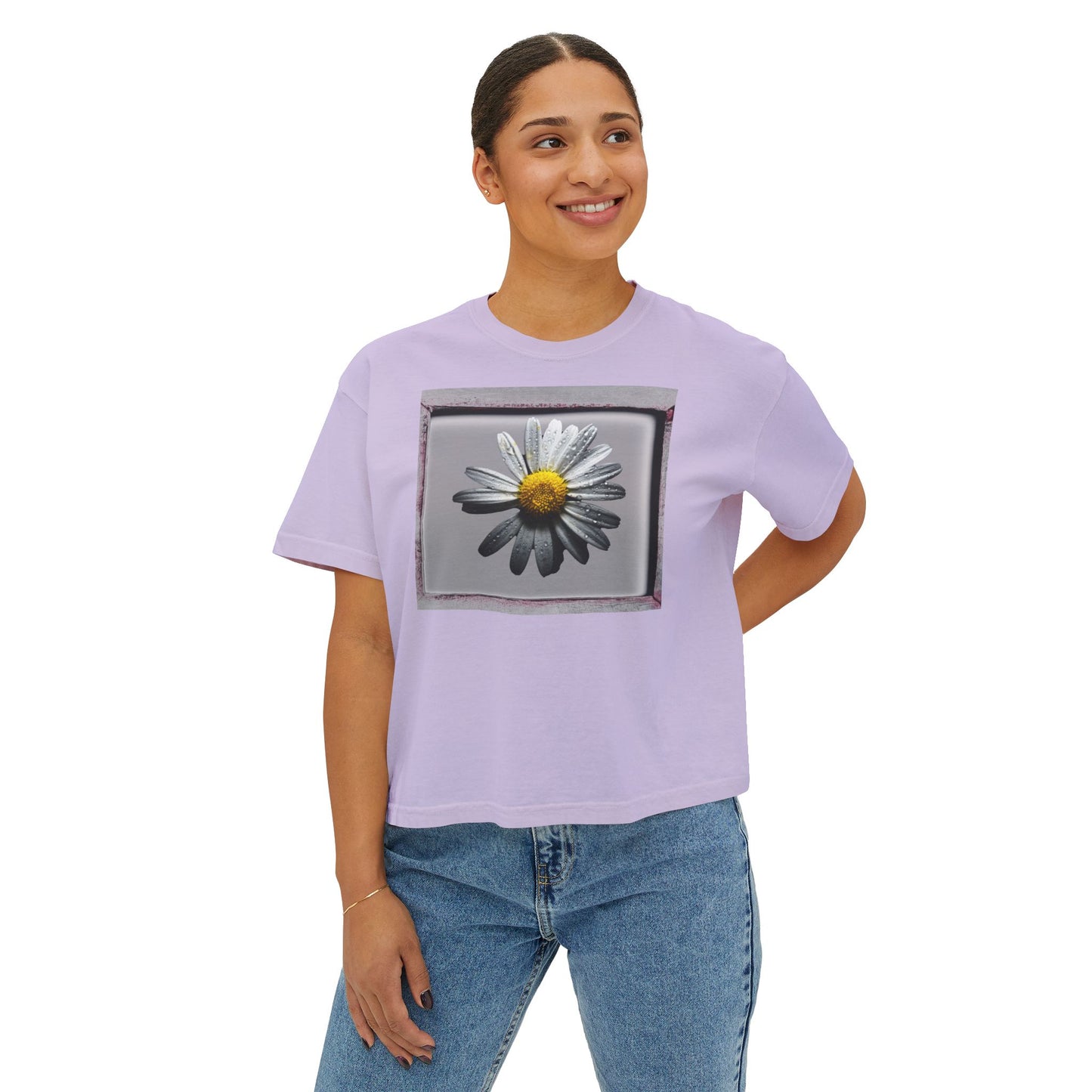 Daisy Floral Women's Boxy Tee, Relaxed Summer Top, Casual Wear, Gift for Her, Spring Fashion, Feminine Style