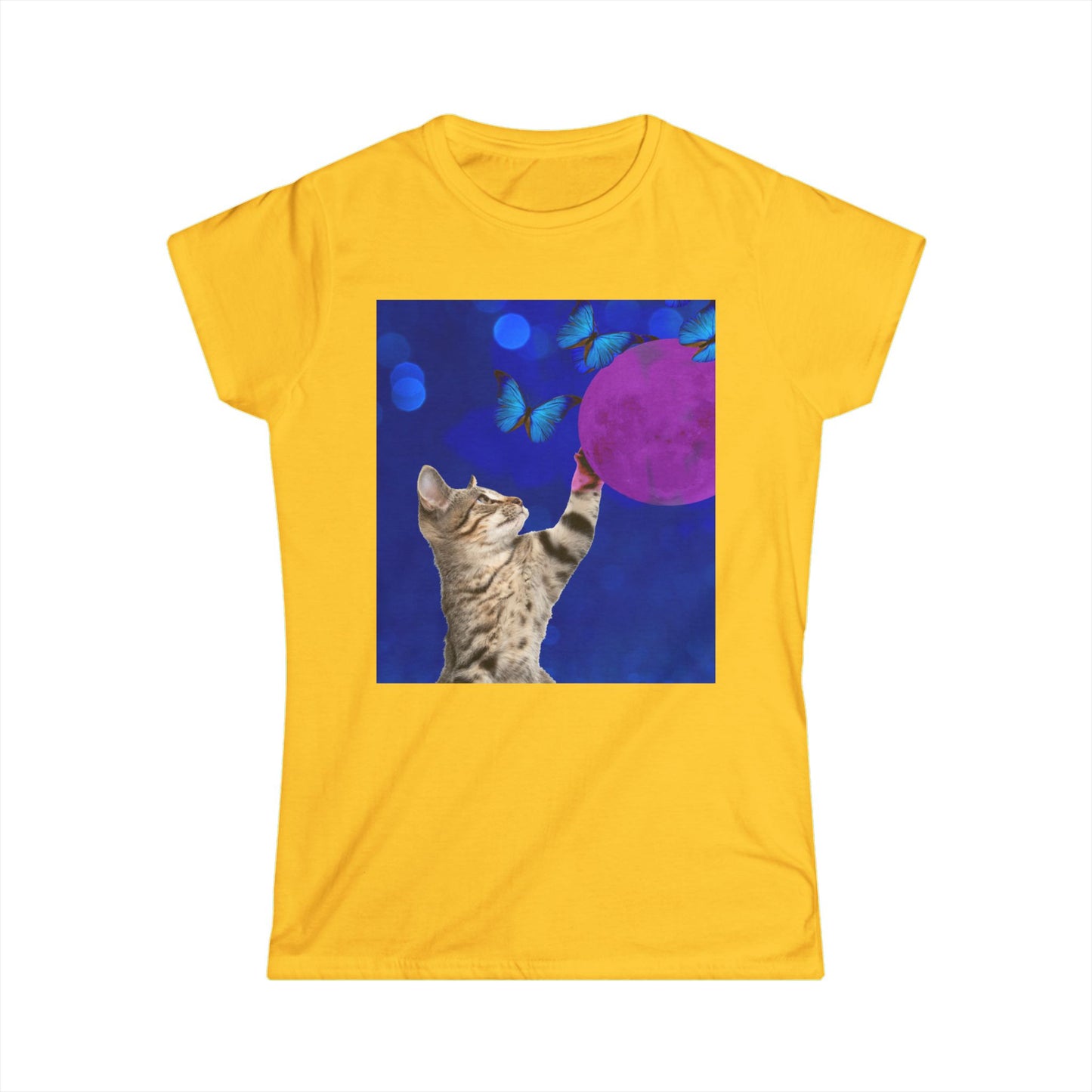 Playful tabby reaches for pink moon Women's Softstyle Tee
