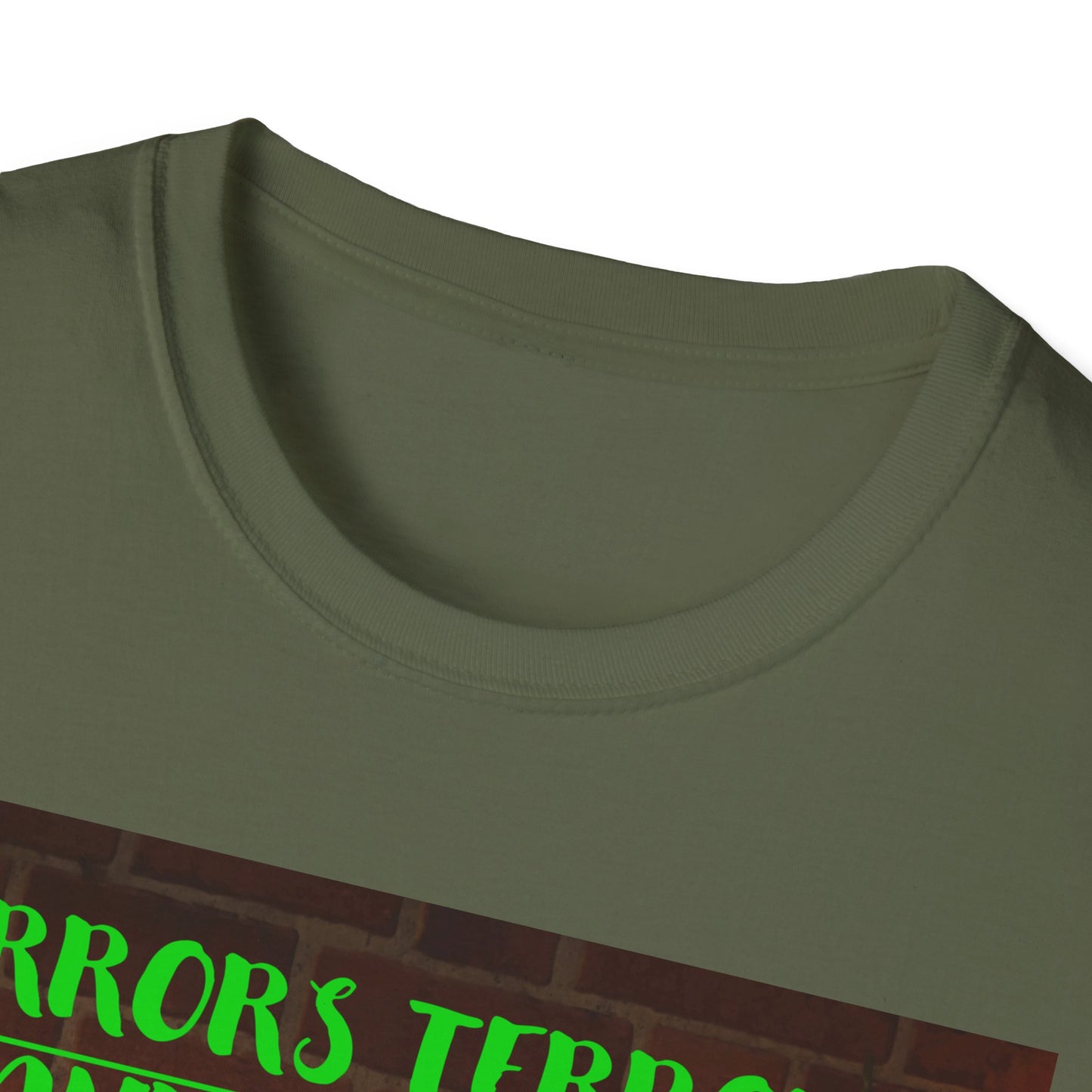 Halloween T-Shirt with Scary Pumpkins and string lights - Horror, Terrors and Scares Oh No